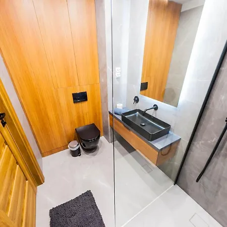 Euro Riverside Luxury 2 Apartment